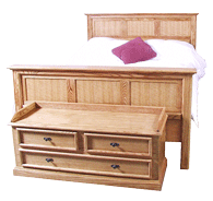 images/Panel_Bed_shown_in_Mission_Oak_with_Cedar_Chest.gif