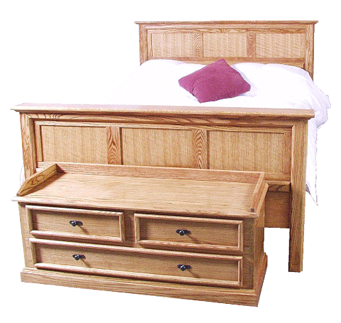 images/Panel_Bed_shown_in_Mission_Oak_with_Cedar_Chest2.gif